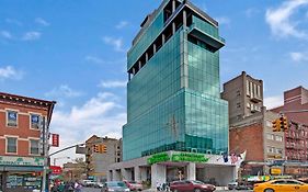 Wyndham Garden Chinatown